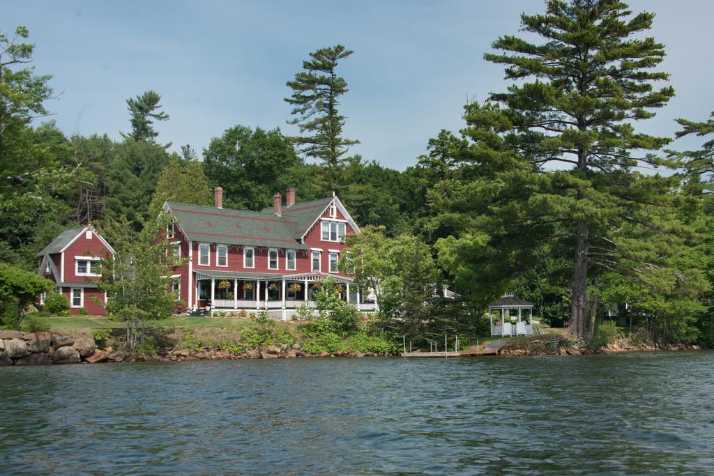 Lake House At Ferry Point Sanbornton Rum bild